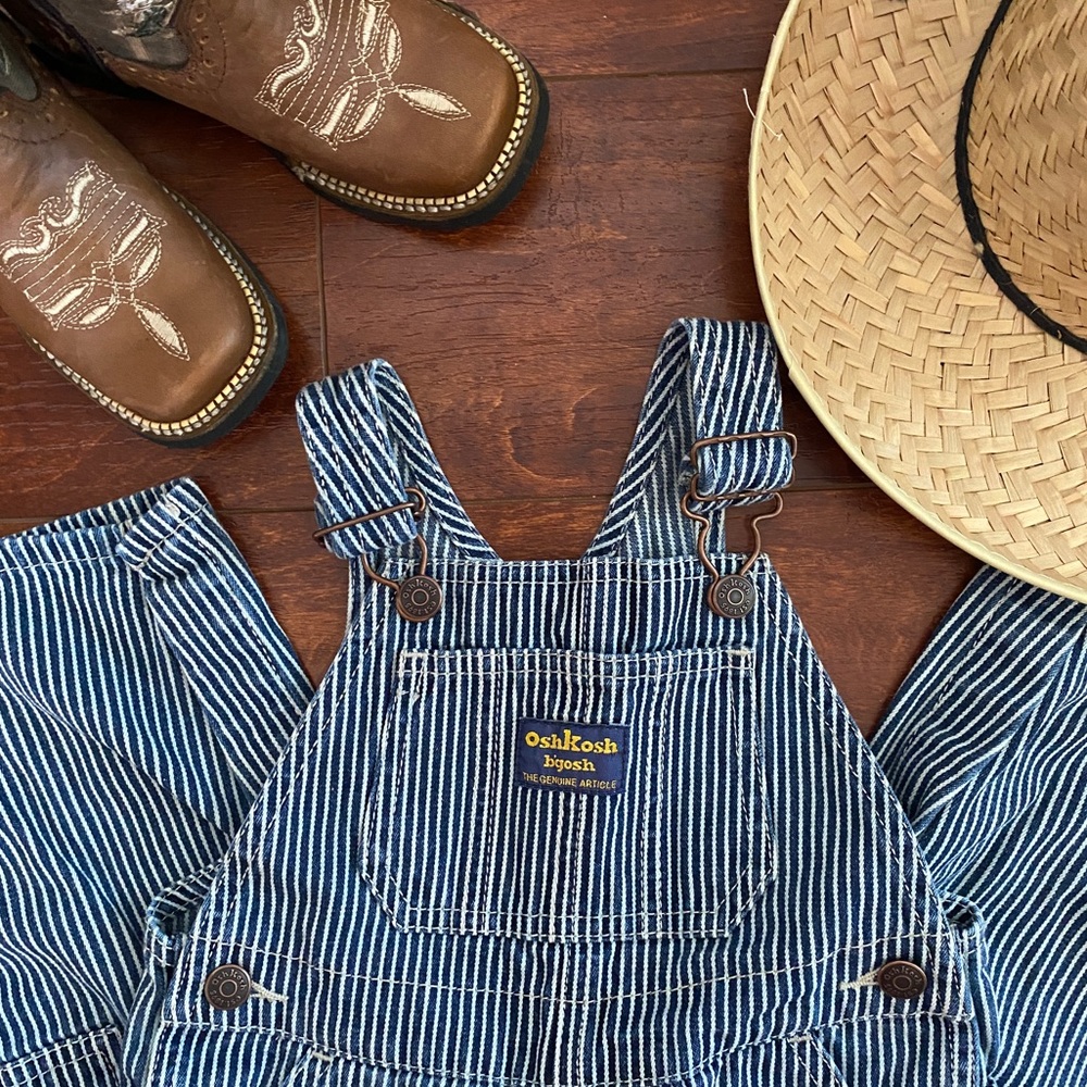 OshKosh B'Gosh Railroad Stripe Denim Bib Overalls Sz 24m 🎃 Halloween Costume 🎃